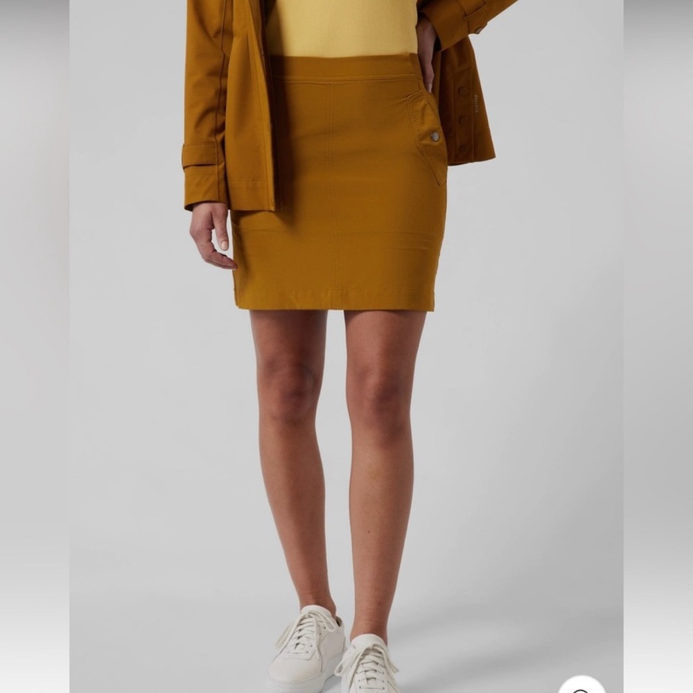 Athleta Vienna Cargo Skort/Skirt